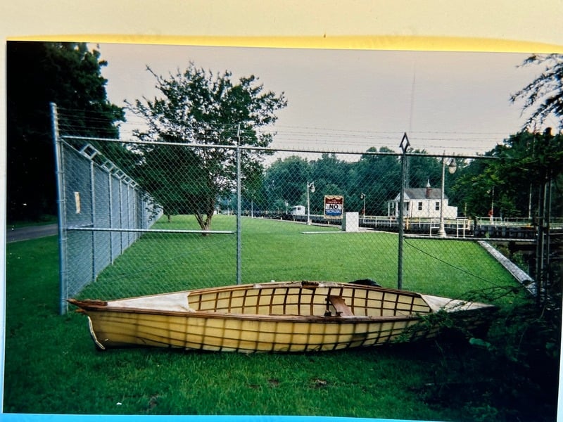 Tuscarora/Moon — 176